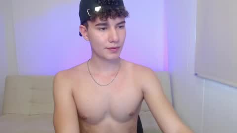 Snapshot of adrian_morelli chatting on 14, 5, 2026 adrian morelli online show from 14, 5, 2026