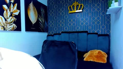   online show from 6, 11, 2025