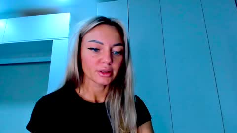 Adriana online show from 31, 1, 2025
