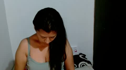 Snapshot of adriana_milf chatting on 19, 6, 2026 Adriana milf online show from 19, 6, 2026