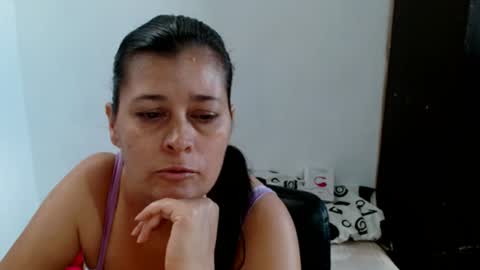 Snapshot of adriana_milf chatting on 27, 7, 2026 Adriana milf online show from 27, 7, 2026