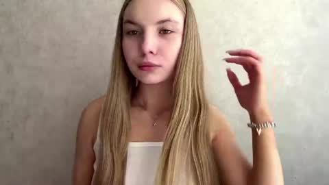 Snapshot of adriannemuldowney chatting on 5, 7, 2026 Caroline online show from 5, 7, 2026
