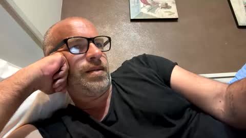 adrienfromparis online show from 30, 4, 2026
