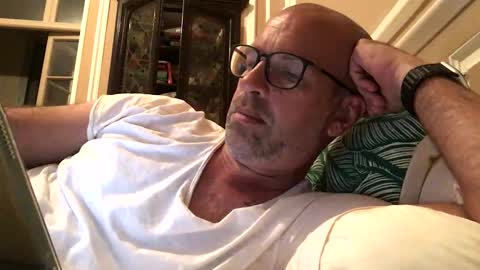 adrienfromparis online show from 13, 5, 2026