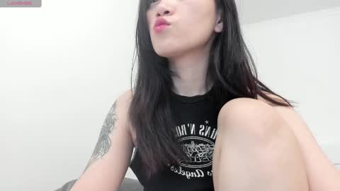 Aenie online show from 12, 3, 2025