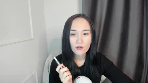 Aenie online show from 13, 10, 2025