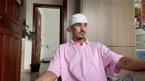 Snapshot of aelucius chatting on 26, 4, 2026 Luci online show from 26, 4, 2026
