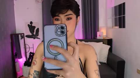 aeshamargaux online show from 13, 9, 2025