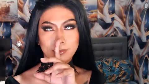 Dominant Goddess Contessa online show from 5, 3, 2025