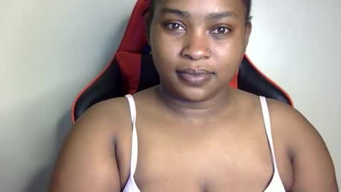 Snapshot of african001 chatting on 31, 10, 2025 stella online show from 31, 10, 2025