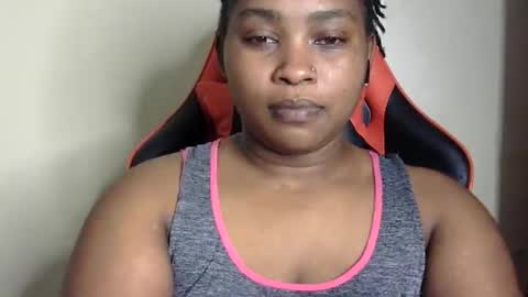 Snapshot of african001 chatting on 4, 11, 2025 stella online show from 4, 11, 2025