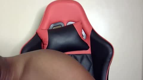 Snapshot of african001 chatting on 12, 11, 2025 stella online show from 12, 11, 2025