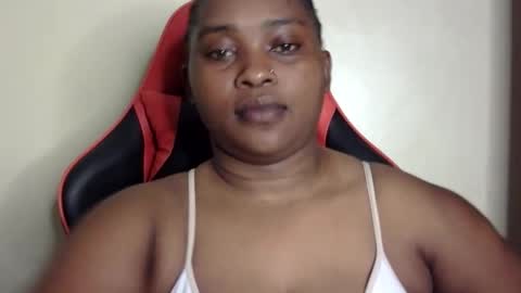 Snapshot of african001 chatting on 23, 11, 2025 stella online show from 23, 11, 2025