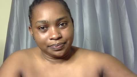 Snapshot of african001 chatting on 28, 11, 2025 stella online show from 28, 11, 2025