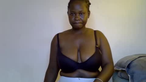 Snapshot of african_booty2026 chatting on 4, 2, 2026 hella online show from 4, 2, 2026