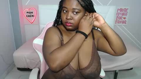 Snapshot of afroditaebano chatting on 19, 5, 2026 afroditaebano online show from 19, 5, 2026