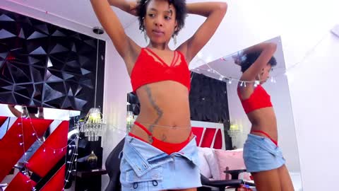 Snapshot of afroditagreenn chatting on 9, 1, 2025 Afrodita online show from 9, 1, 2025