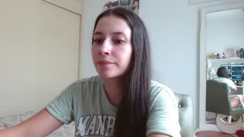 afrodithaa_ online show from 10, 4, 2026