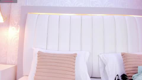 A F R O D I T A  online show from 16, 1, 2025