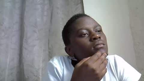 Snapshot of afronubians_ chatting on 2, 4, 2026 pink and josphen online show from 2, 4, 2026