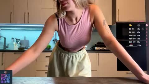 Mila -call me cute online show from 20, 5, 2026