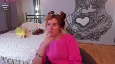 Agata Kriste online show from 6, 11, 2025