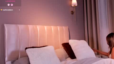 Agata Lauret online show from 5, 3, 2026