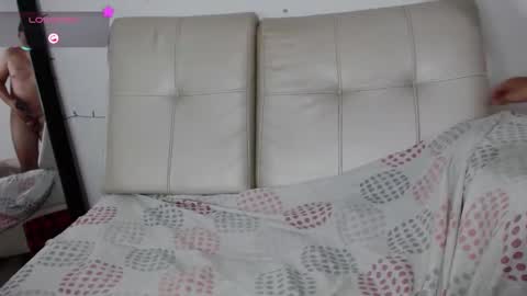 independent model online show from 16, 1, 2025