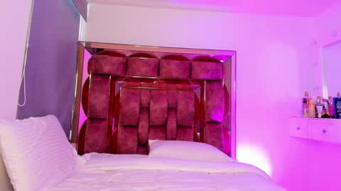 Agatha online show from 21, 1, 2025