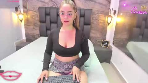 agnes_02 online show from 27, 6, 2026