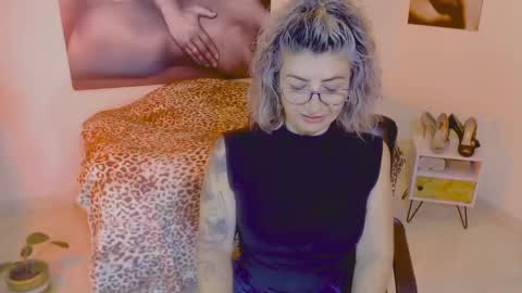 Lily online show from 12, 1, 2025