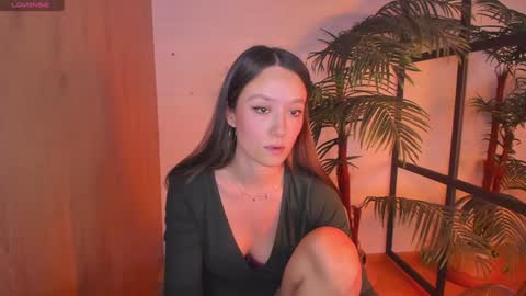 Agnes online show from 8, 12, 2024