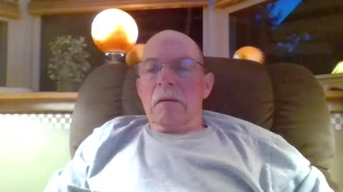 aguynrkfrd online show from 31, 5, 2026