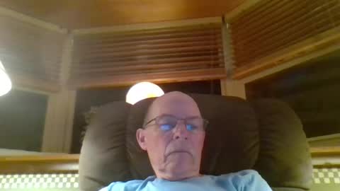 Snapshot of aguynrkfrd chatting on 2, 7, 2026 aguynrkfrd online show from 2, 7, 2026