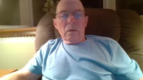 Snapshot of aguynrkfrd chatting on 23, 7, 2026 aguynrkfrd online show from 23, 7, 2026