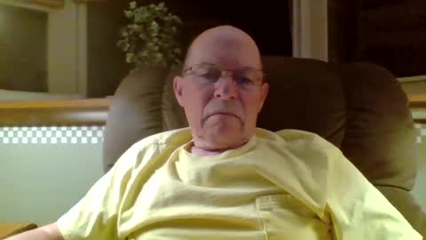 Snapshot of aguynrkfrd chatting on 1, 8, 2026 aguynrkfrd online show from 1, 8, 2026