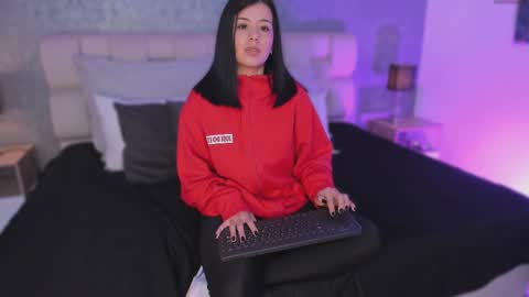 Ahmara  online show from 12, 3, 2025