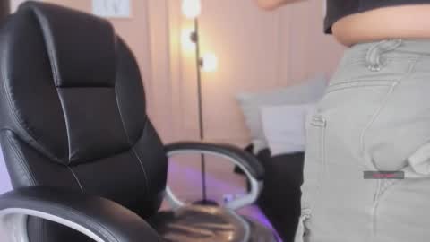 Ahmara  online show from 5, 2, 2026