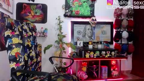 Snapshot of aharon_sexo1 chatting on 28, 10, 2025 Aharon Zamora online show from 28, 10, 2025