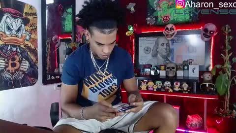 Snapshot of aharon_sexo1 chatting on 6, 11, 2025 Aharon Zamora online show from 6, 11, 2025