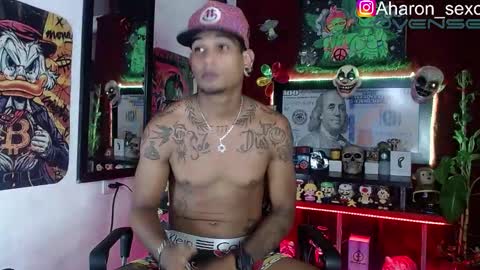 Snapshot of aharon_sexo1 chatting on 10, 11, 2025 Aharon Zamora online show from 10, 11, 2025