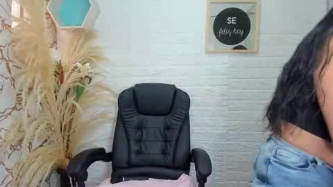 Snapshot of ahisha09 chatting on 27, 1, 2025 Ahisha online show from 27, 1, 2025