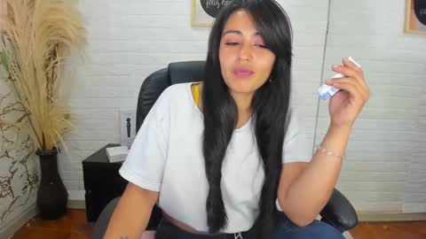 Snapshot of ahisha09 chatting on 13, 2, 2025 Ahisha online show from 13, 2, 2025