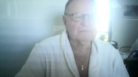 Snapshot of ahmole chatting on 8, 12, 2024 Ole online show from 8, 12, 2024