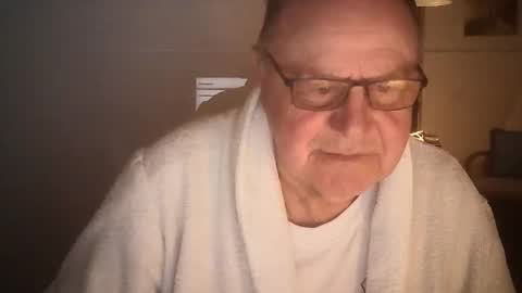 Snapshot of ahmole chatting on 10, 12, 2024 Ole online show from 10, 12, 2024