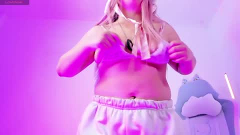 Ahri help me get to 100  online show from 31, 3, 2026