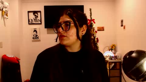 Ahriana Bluff online show from 11, 11, 2025