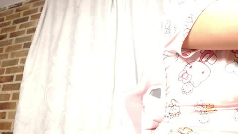 Snapshot of aiilynn_1 chatting on 19, 5, 2026 Ailyn online show from 19, 5, 2026
