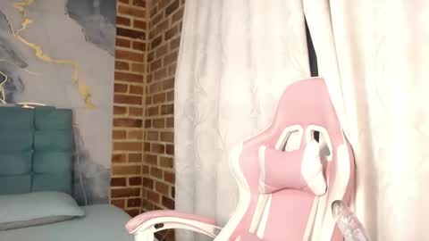 Snapshot of aiilynn_1 chatting on 26, 5, 2026 Ailyn online show from 26, 5, 2026