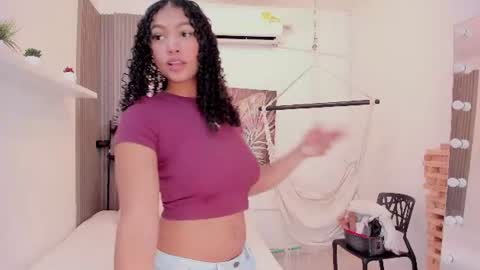 Snapshot of ailann_ chatting on 17, 7, 2026 Alisson online show from 17, 7, 2026
